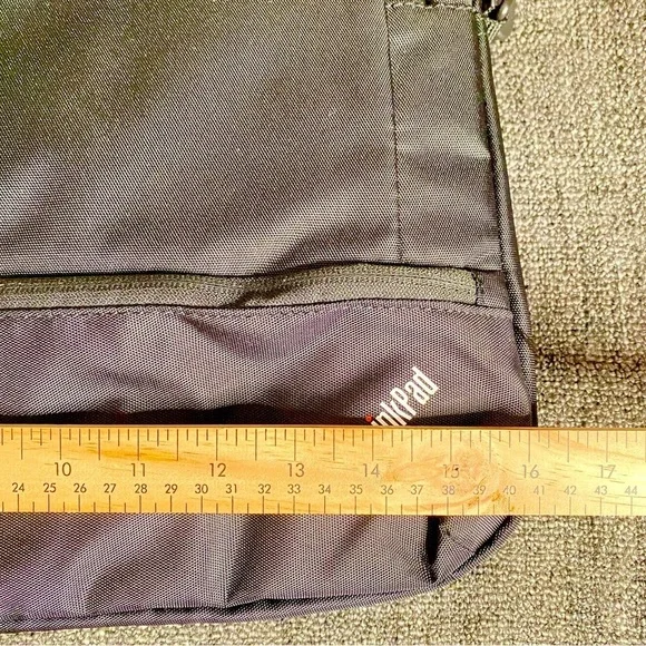 Black Thinkpad Laptop Carrying Bag - Picture 7 of 12